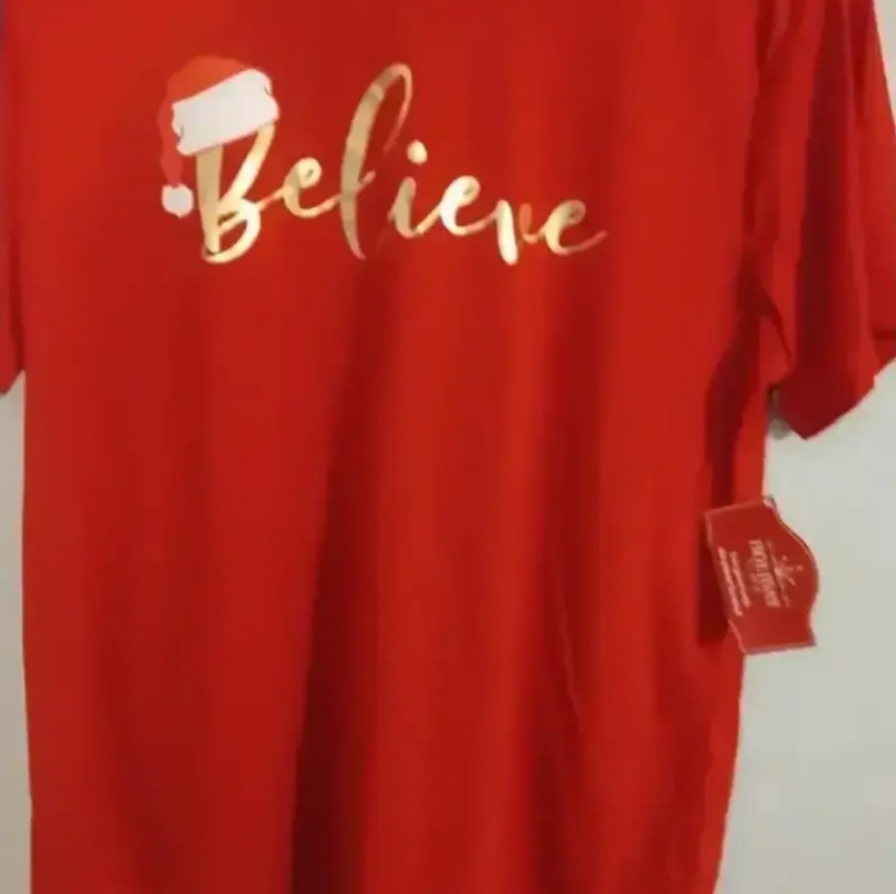 HOLIDAY TIME BRAND T-SHIRT..